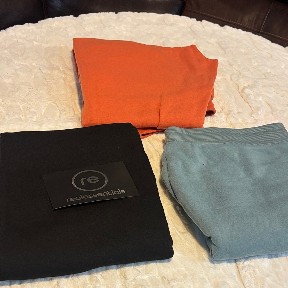 Bundle of 3 Essentials Teal Lounge Pants Size 2X.